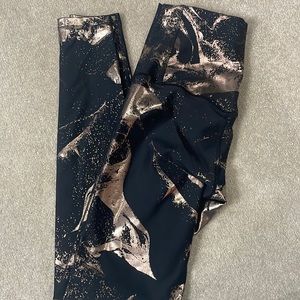 Old navy foil leggings small